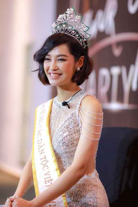 Nông Thúy Hằng: Chỉ là tin đồn, không có căn cứ tước vương miện tôi-5