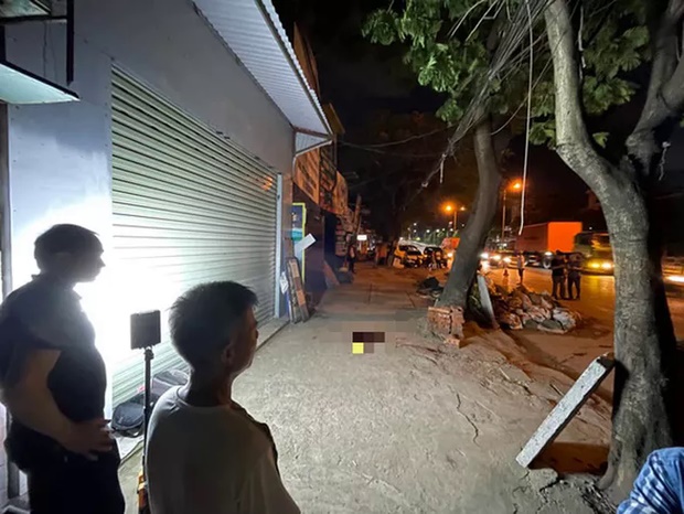 Tạt đầu xe, người đàn ông bị chém tử vong-1