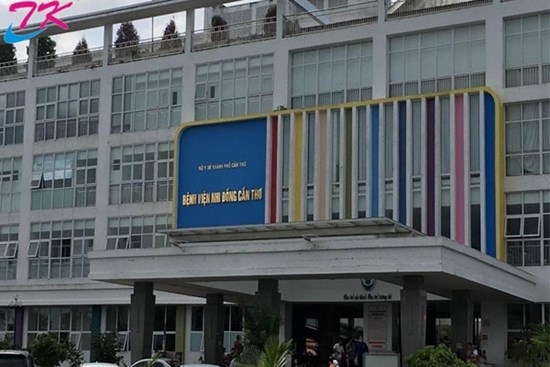 Vào thang máy đã di chuyển, một phụ nữ bị rơi tử vong