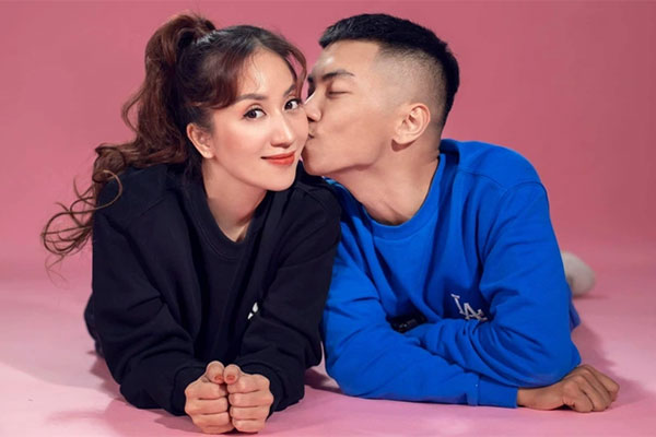 Phan Hiển đưa Khánh Thi đi thử váy cưới chuẩn bị cho hôn lễ sau 1 thập kỉ bên nhau-4