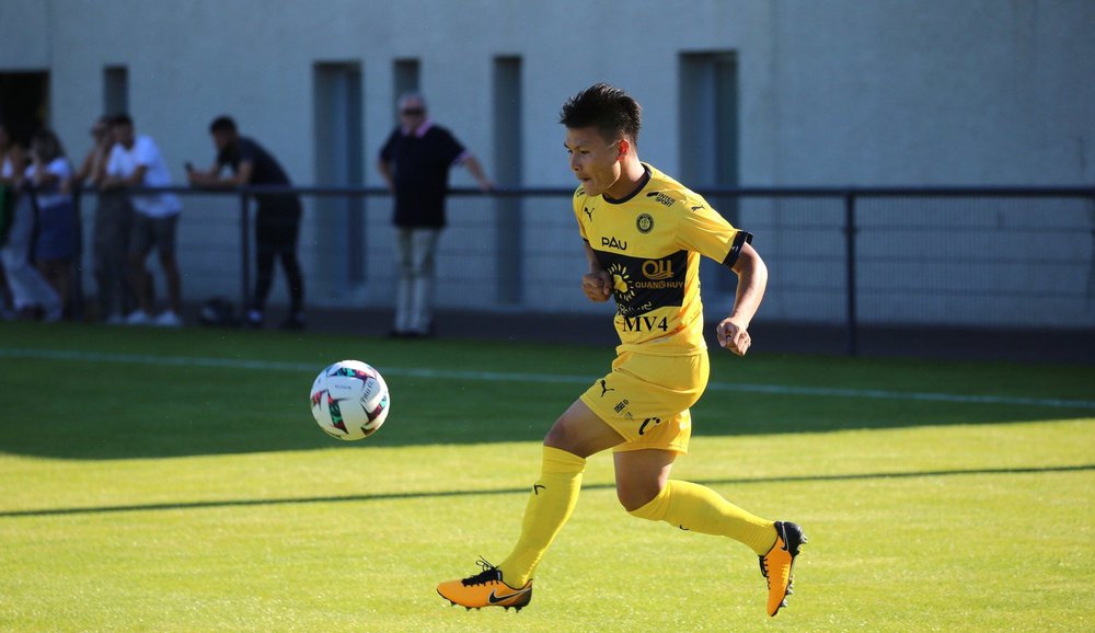 Quang Hải được đãi ngộ thế nào tại Pau FC?-2