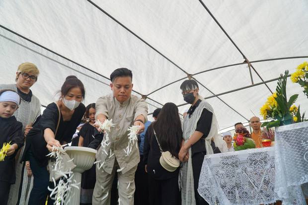 Con gái cố nghệ sĩ Giang Còi: Cho đến bây giờ, gia đình mới tìm được chỗ chôn cất ba-7