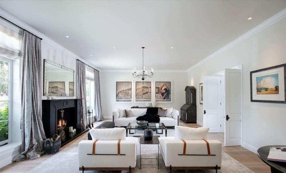 Dinh thự đi bộ 1 ngày không hết của Justin Bieber và Hailey Baldwin, bên trong nội thất khủng của khủng-4