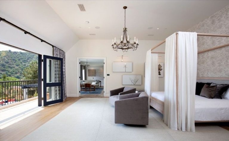 Dinh thự đi bộ 1 ngày không hết của Justin Bieber và Hailey Baldwin, bên trong nội thất khủng của khủng-8