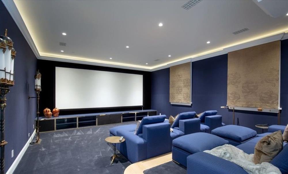 Dinh thự đi bộ 1 ngày không hết của Justin Bieber và Hailey Baldwin, bên trong nội thất khủng của khủng-10