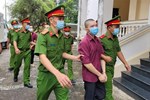 Ông Lê Tùng Vân và 5 bị cáo vụ Tịnh thất Bồng Lai đồng loạt phản cung tại tòa-5