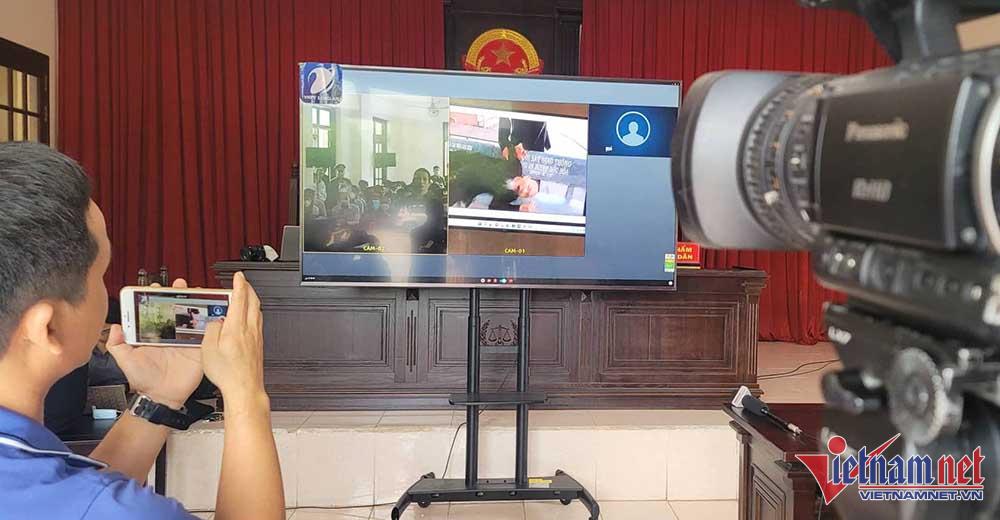 Ông Lê Tùng Vân và 5 bị cáo vụ Tịnh thất Bồng Lai đồng loạt phản cung tại tòa-2
