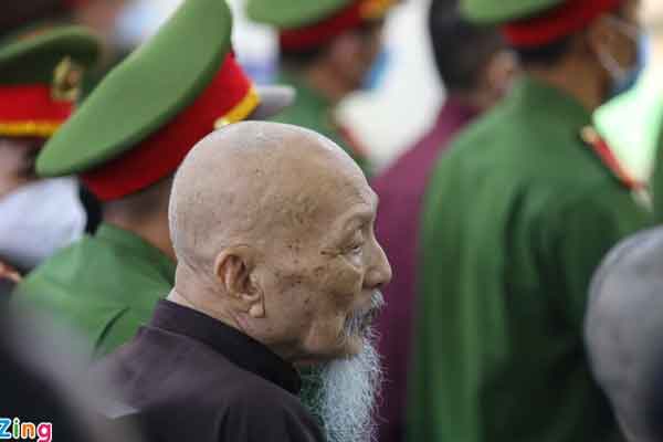 Các bị cáo ở Tịnh thất Bồng Lai” xem Lê Tùng Vân như Phật sống”-3