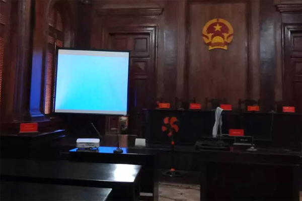 Hôm nay xử vụ mẹ kế đánh bé gái 8 tuổi đến chết-2