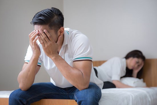 Tình sử dày cả tập nhưng lấy vợ 3 năm 'chỉ đứng nhìn'