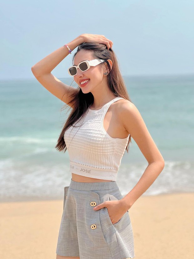 Thùy Tiên hé lộ khoảnh khắc sexy hiếm có trong chuyến từ thiện Angola, fan trầm trồ vì body nuột nà-6