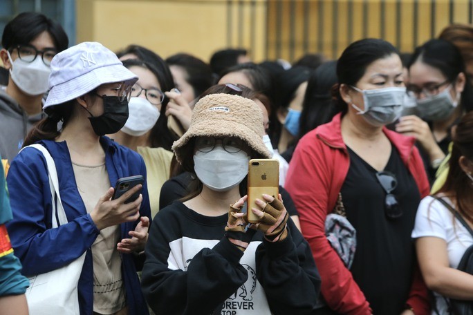 Dì ghẻ Nguyễn Võ Quỳnh Trang vừa khai vừa khóc-4