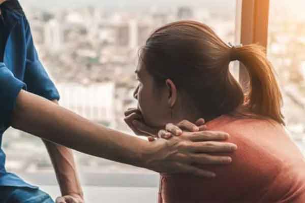 Mình tái hôn đi, không có người phụ nữ nào hợp với anh hơn em cả-1