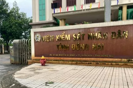 Chánh Thanh tra VKSND tỉnh Đồng Nai mây mưa tại phòng làm việc-1