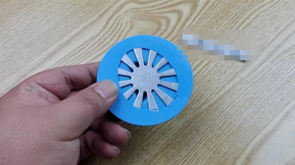 Đặt một quả bóng bay trong phòng tắm ai ngờ lại có ích, hiệu quả ngay lập tức khiến ai cũng muốn học theo-4