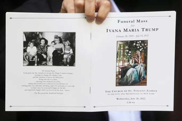 Ông Donald Trump dự tang lễ đẫm nước mắt” của vợ cũ-4
