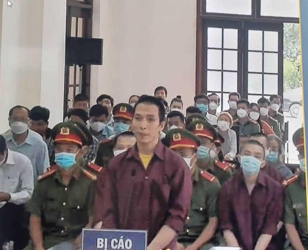 Ông Lê Tùng Vân lĩnh án 5 năm, các đệ tử ở Tịnh thất Bồng Lai từ 3 - 4 năm tù-2
