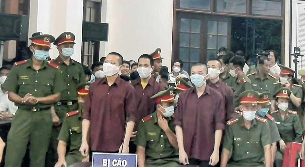 Ông Lê Tùng Vân lĩnh án 5 năm, các đệ tử ở Tịnh thất Bồng Lai từ 3 - 4 năm tù-5