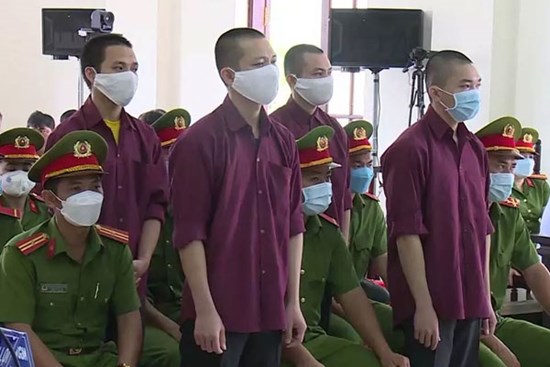 Ông Lê Tùng Vân lĩnh án 5 năm, các đệ tử ở 'Tịnh thất Bồng Lai' từ 3 - 4 năm tù