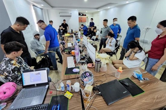 Phá đường dây cho vay lãi nặng xuyên quốc gia, lãi suất lên tới 2.090%