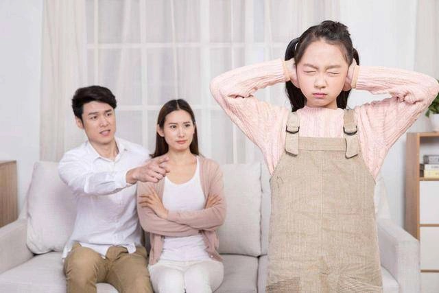 4 kiểu gia đình sau KHÓ nuôi dạy được những đứa trẻ chăm ngoan, điềm đạm: Sửa đổi ngay, đừng để con mắc sai lầm mới hối hận-3