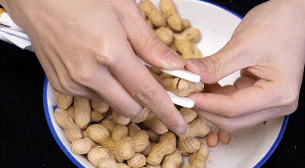 Đừng vội vứt những chiếc bàn chải đánh răng cũ, nó còn có rất nhiều công dụng khác như thế này-4