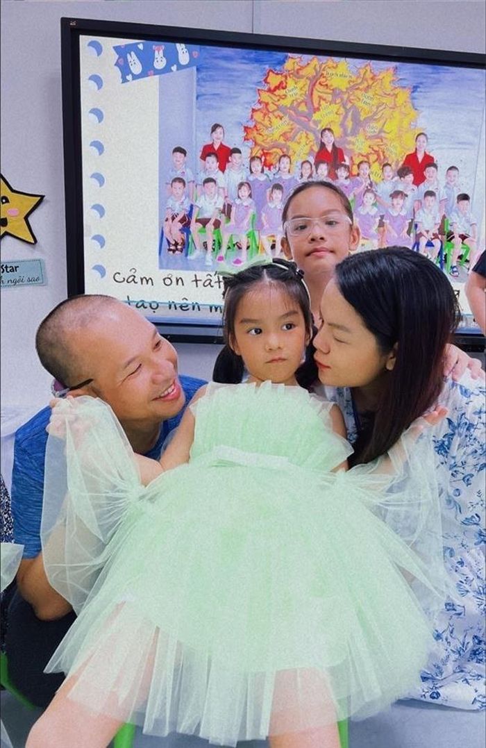 Phạm Quỳnh Anh hội ngộ chồng cũ hậu sinh nở, thái độ của đôi bên nhận nhiều lời khen ngợi-1