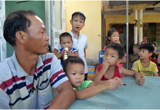 Gia cảnh khốn khổ của người mẹ nhảy cầu tự tử bỏ lại 6 con nhỏ-1