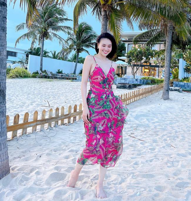 Sao Việt gợi ý 12 cách mặc váy hai dây sành điệu xuất sắc-3