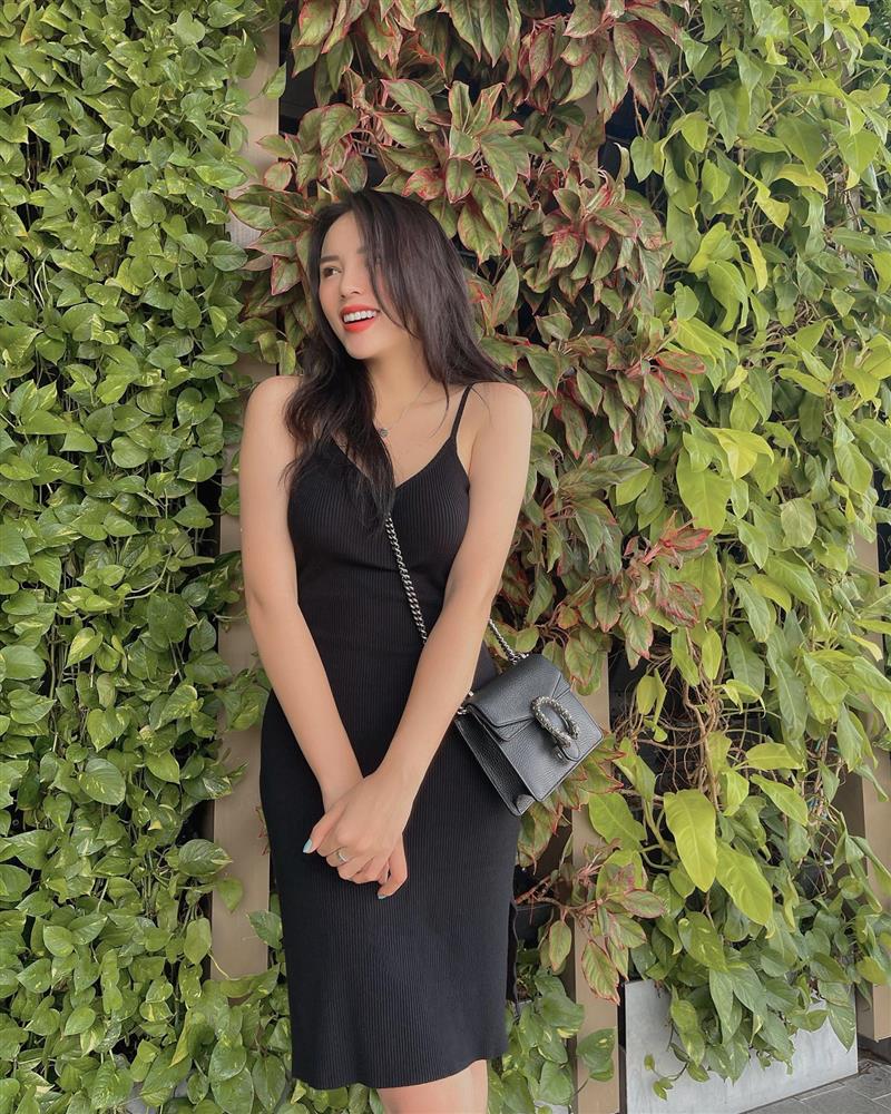 Sao Việt gợi ý 12 cách mặc váy hai dây sành điệu xuất sắc-9