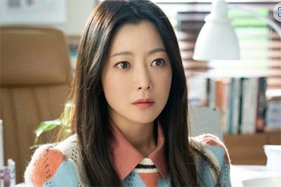 Con trai em chồng ngày càng giống chồng mình, tôi sụp đổ sau khi trộm làm giám định quan hệ cha con