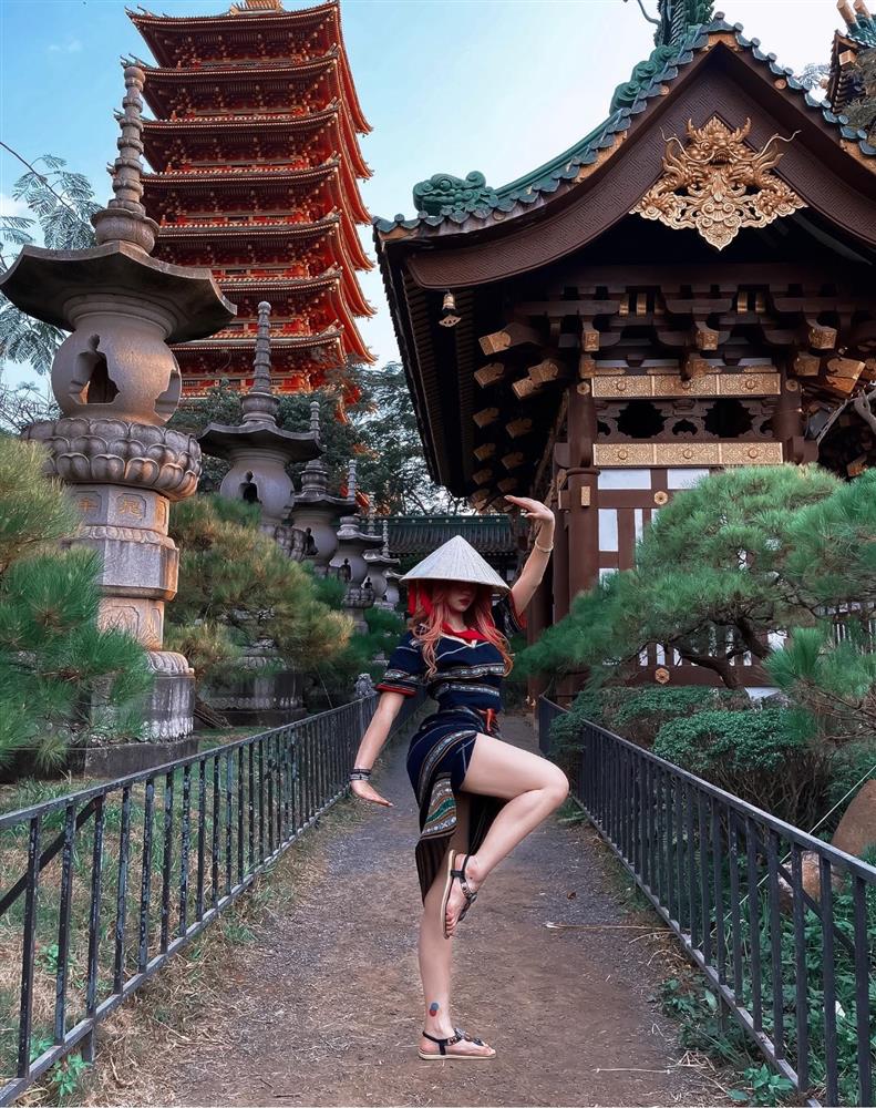 Nữ thần phòng gym Lê Bống bị chê mặc quần tập gym nhạy cảm, kém duyên-5