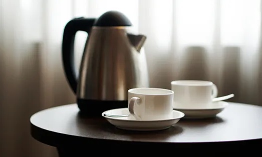 Vì sao phải đặt vali vào phòng tắm ngay khi nhận phòng khách sạn: Lợi ích lớn mà nhiều người không biết-4