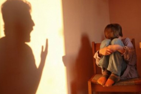 Trẻ cãi lại và trẻ im lặng khi bị bố mẹ mắng lớn lên sẽ có tính cách, tương lai rất khác nhau: Bố mẹ cần lưu ý!