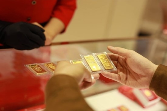 Hoang mang canh giá chờ chốt vàng khi giá tăng, giảm thất thường