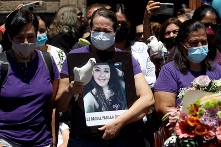 Người phụ nữ bị thiêu sống gây rúng động Mexico