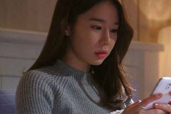 Chồng hay sang nhà hàng xóm chơi, vợ choáng váng khi phát hiện ra bí mật động trời