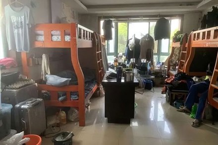 Căn phòng nhỏ của 22 người ở Thượng Hải vén màn cuộc sống của những số phận đang giằng co với đời