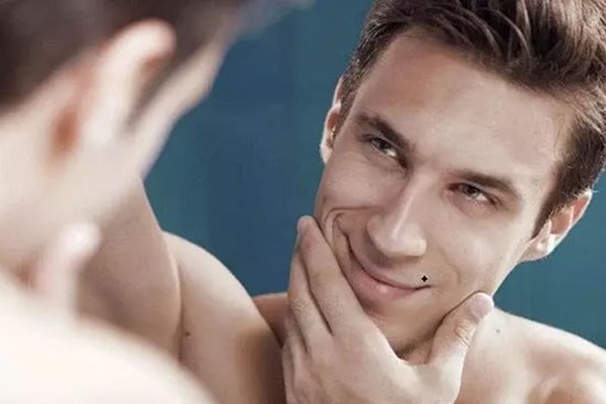 Tổ tiên dạy cấm sai: Chớ dại kết giao với người mắt trắng môi thâm!