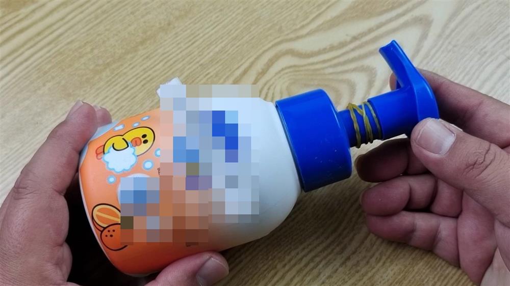 Dây chun không chỉ dùng để buộc tóc mà còn có tác dụng thần kỳ, giải quyết vấn đề nan giải mà mọi gia đình thường gặp phải-2