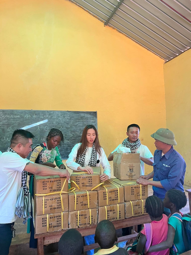 Quang Linh bày tỏ nỗi nhớ Thùy Tiên khiến dân mạng dậy sóng-5