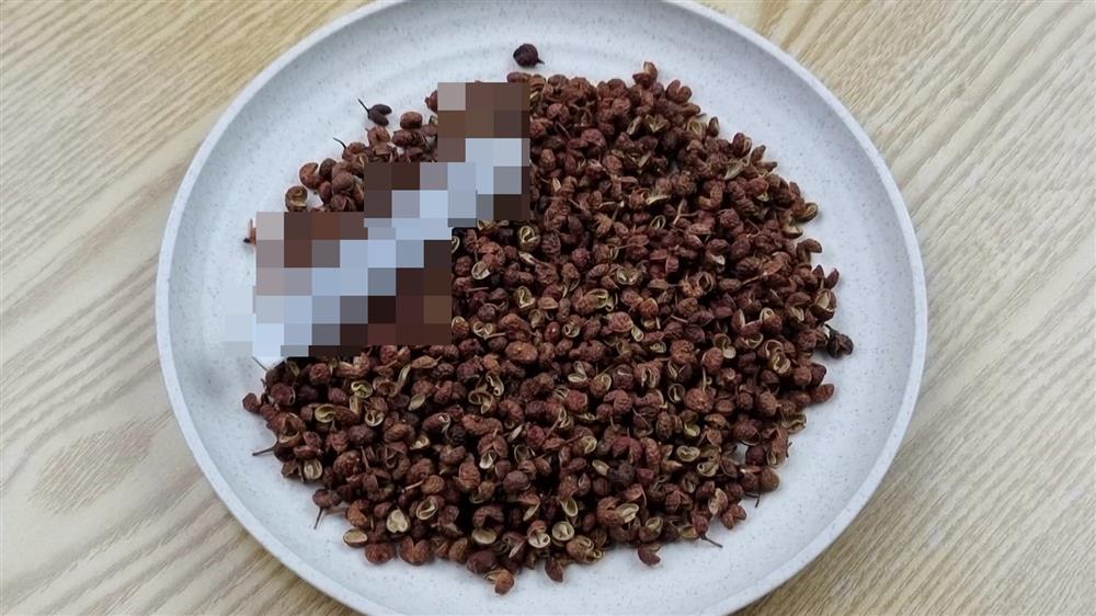 Đặt một nắm hạt tiêu dưới gầm giường giúp giải quyết được rắc rối mà nhiều gia đình hay gặp phải-1