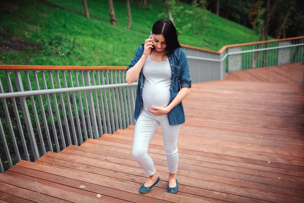 Nếu thường xuyên thực hiện 3 bài tập này khi mang thai, bà bầu sinh thường sẽ bớt đau đớn và sinh nhanh hơn-2