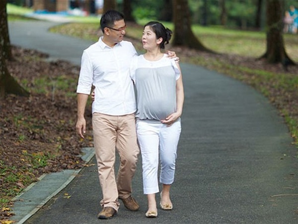 Nếu thường xuyên thực hiện 3 bài tập này khi mang thai, bà bầu sinh thường sẽ bớt đau đớn và sinh nhanh hơn-3