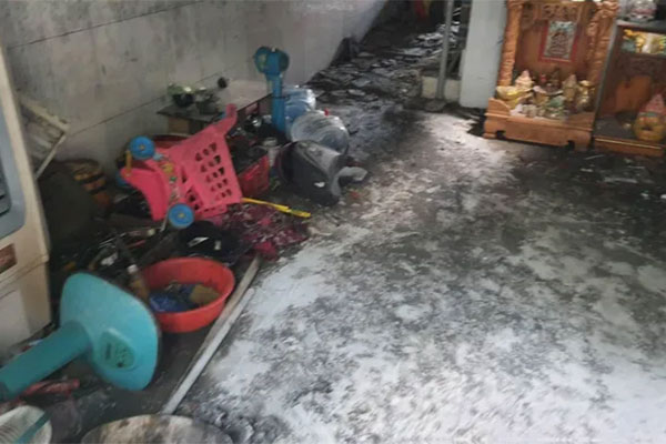 Căn nhà bị cháy khiến 2 anh em ruột tử vong: Người cha thất thần thở dài nhìn đàn con-3