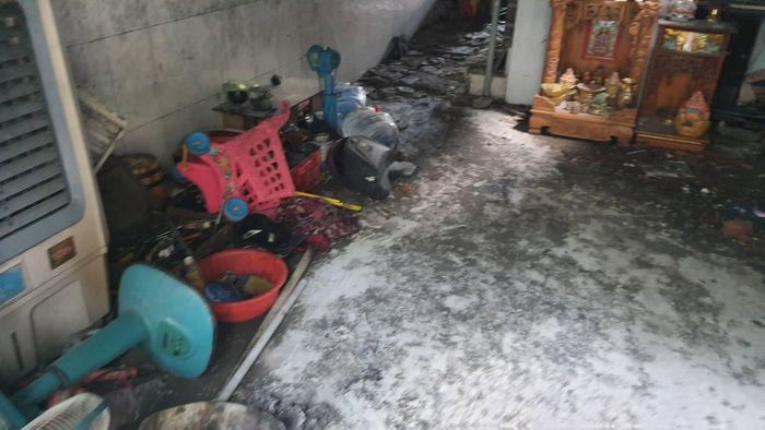 Vụ cháy làm 2 cháu bé tử vong ở TPHCM: Anh trai 10 tuổi xông vào cứu em rồi bị kẹt lại-3