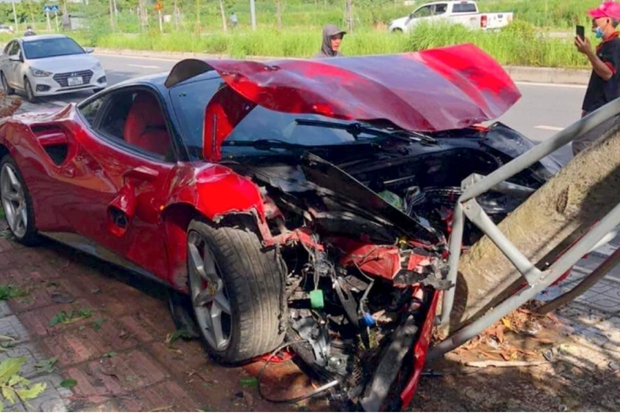 Tranh cãi tình huống pháp lý vụ siêu xe Ferrari 488 bị tai nạn khi đi sửa-2