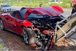 Ferrari Việt Nam lên tiếng vụ tai nạn siêu xe 488 GTB đâm gốc cây ở Hà Nội-3