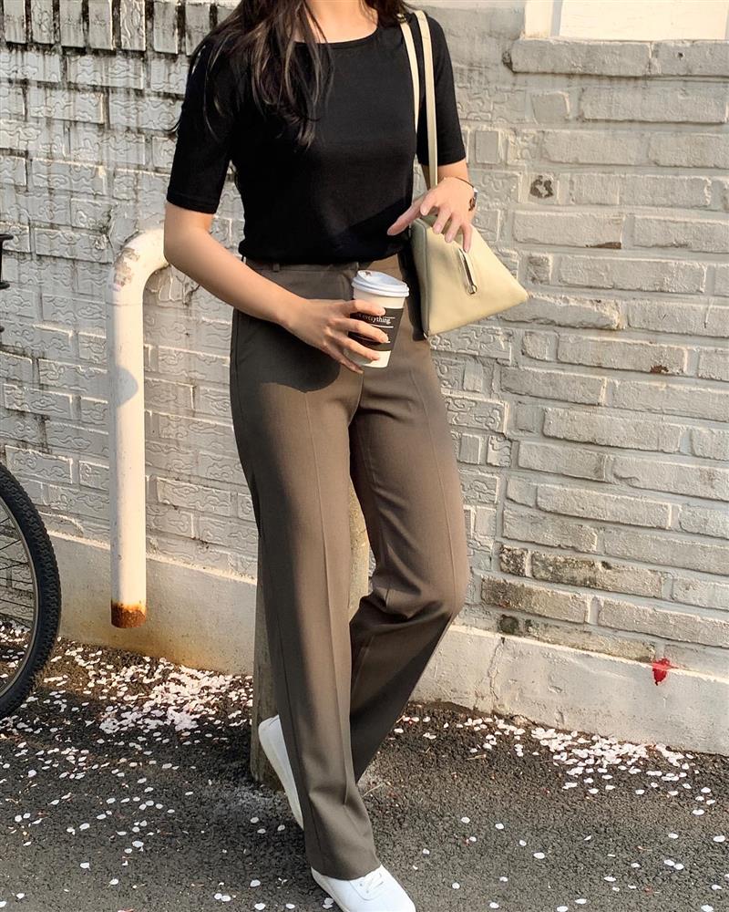 Tủ đồ tối giản chỉ với 6 items không bao giờ lỗi mốt cho nàng công sở-12