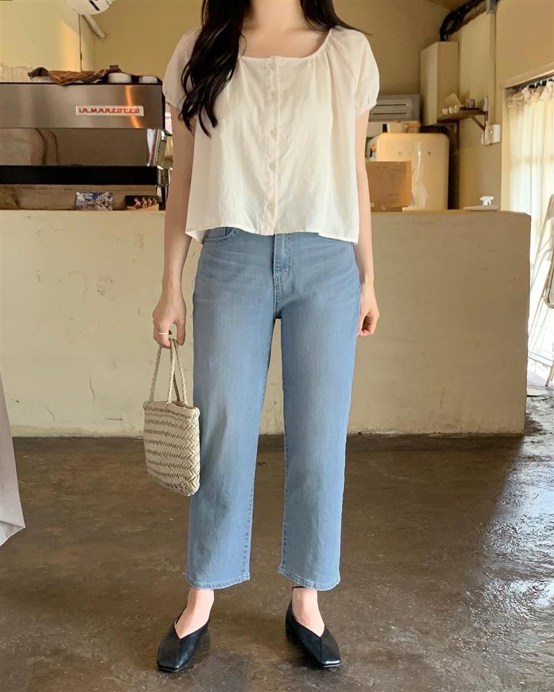 Tủ đồ tối giản chỉ với 6 items không bao giờ lỗi mốt cho nàng công sở-16